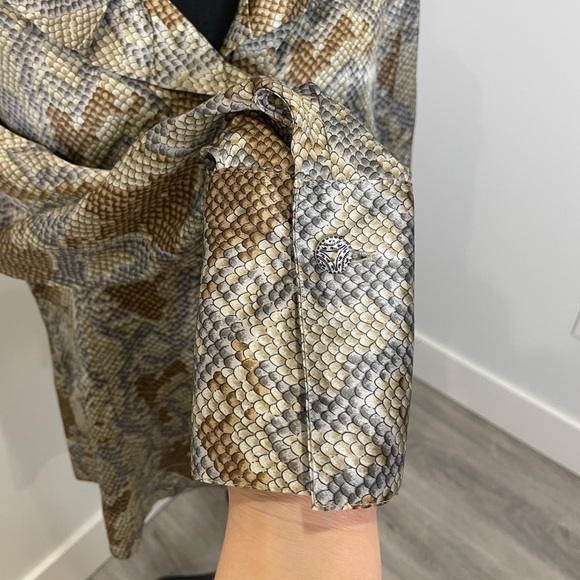 Farinaz Taghavi Snake Print Ruffled Collar Blouse - Picture 6 of 9